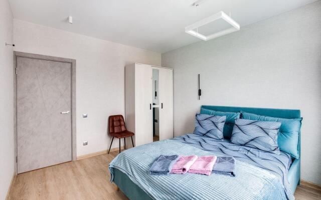 Санди на улице Авиаторов