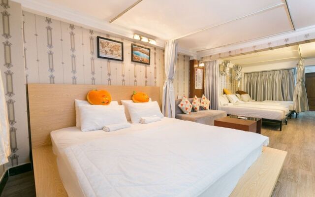 Oyo 708 The Cozi House Hostel