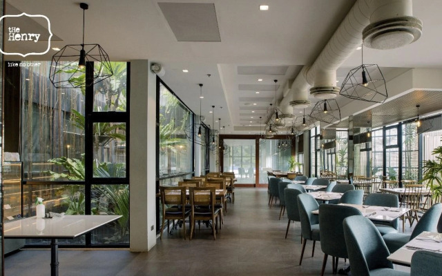 The Henry Hotel Roost Bacolod