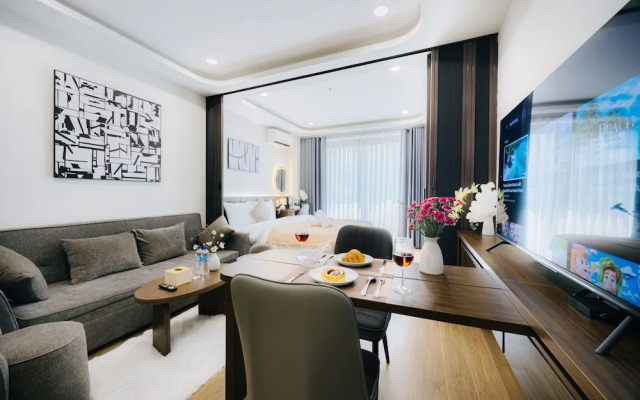 Wisteria Luxury Apartment
