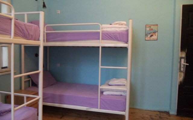 HOSTEL44