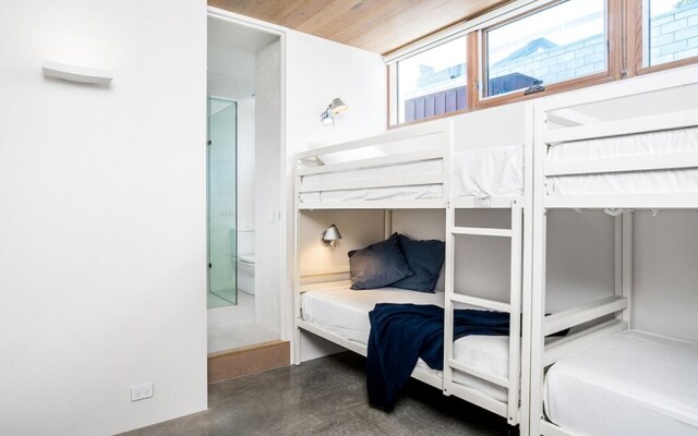 Your Luxury Escape - Driftwood Three