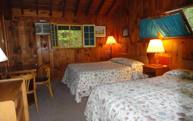 Amber Lantern Motel