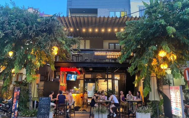 Hoi An Ancient Town Hostel Bar