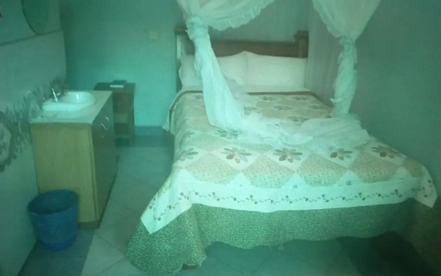 Grey Sands Hotel