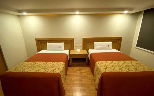 Hotel Lord - Adults Only