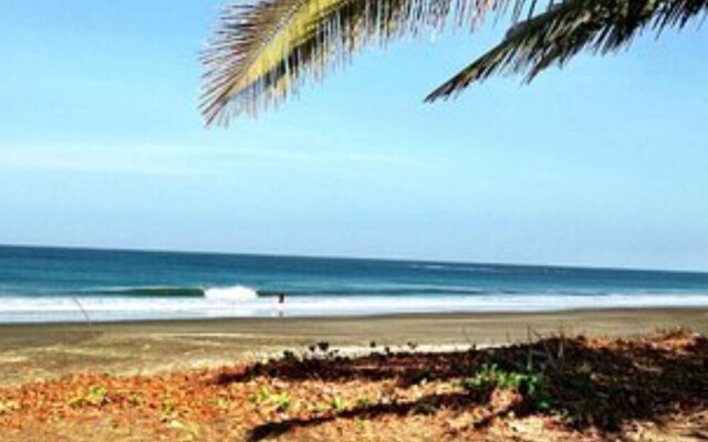 Villas VR Beachwalk Avellanas