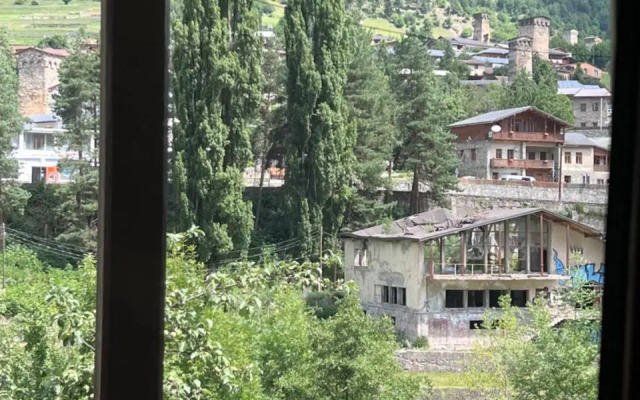 Mushkudiani Manor