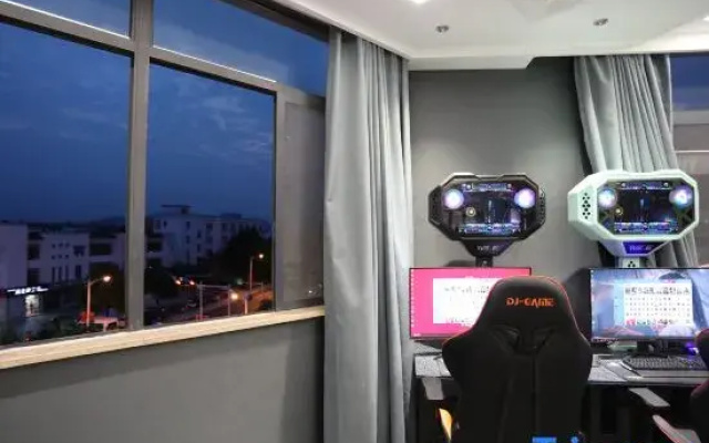 Whale e-sports hotel