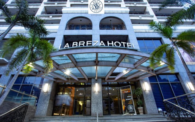 La Breza Hotel