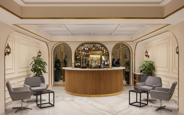 Renaissance Lucknow Hotel