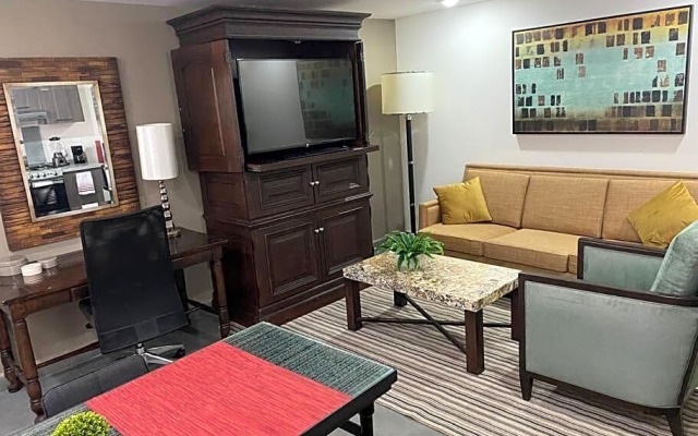 GRAN UBICACIÓN, en la zona de SANTA FE, KING BED