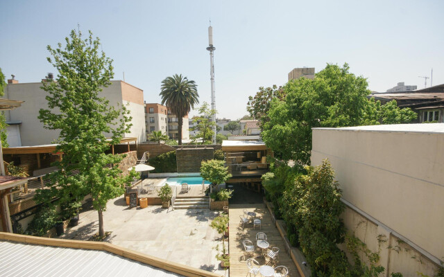 Happy House Hostel