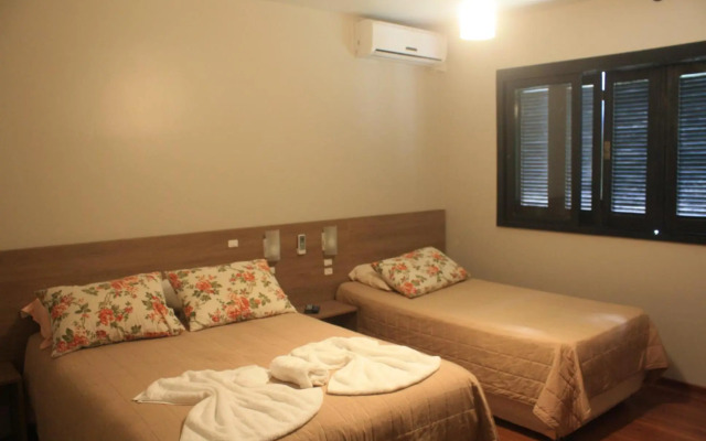 Pousada dos Pinheirais