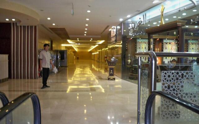 Dar Al Eiman Royal Hotel