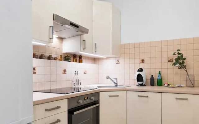 Grand Theater Comfortable Apartment