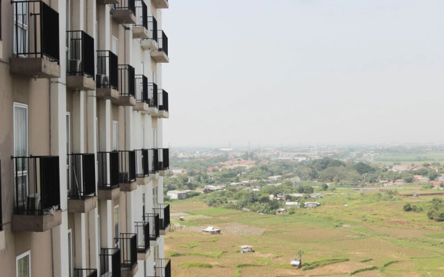 Spacious And Elegant Studio Azalea Suites Apartment