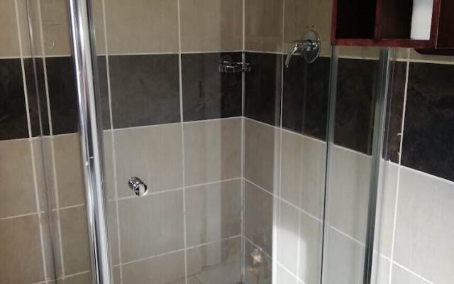 El Gran Chaparral Guest House