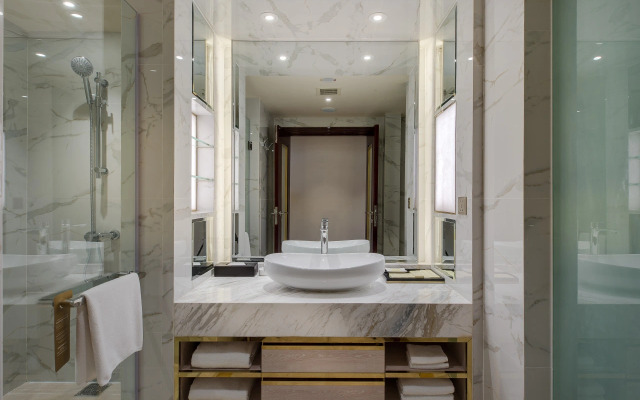 NagaWorld Hotel & Entertainment Complex