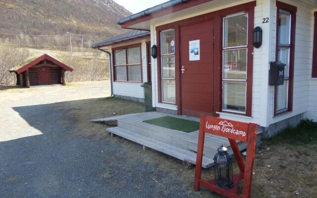 Lyngen Fjordcamp