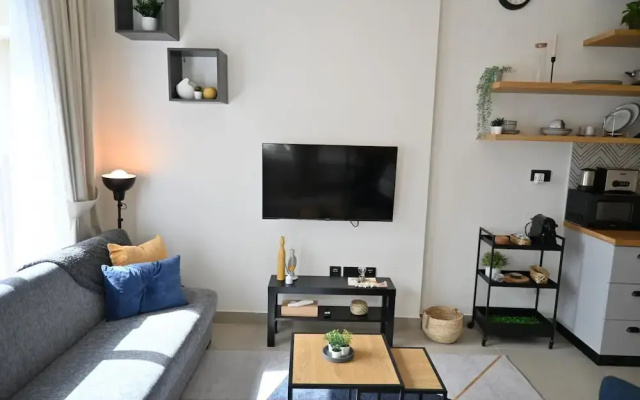 Contemporary 1BR Sleeps4 Balcony Pool Gym Dxbhills