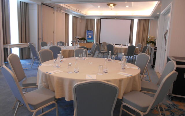Noor Hotel