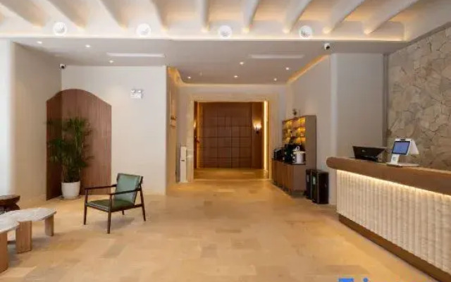 Yi-Zhi (Beijing Road Pedestrian Street, Gongyuanqian Metro Station, Guangzhou)