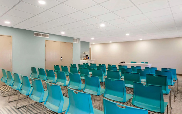 Comfort Suites At Tucson Mall