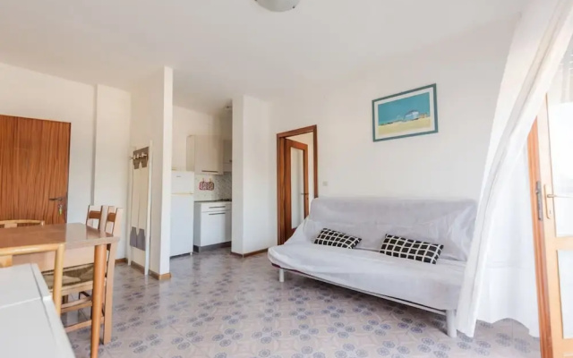 Nice Apartment With Balcony and View