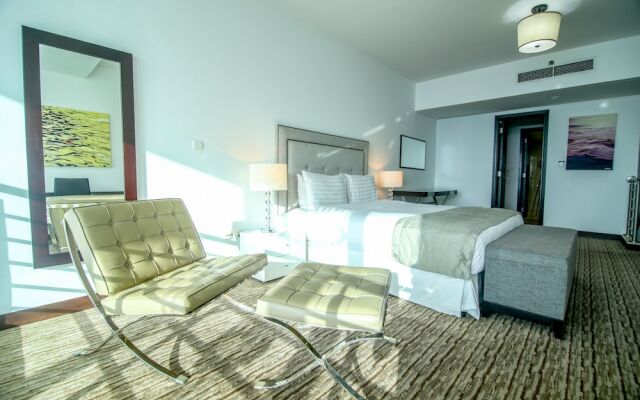 Lux BnB Movenpick JLT Penthouse 1BDR