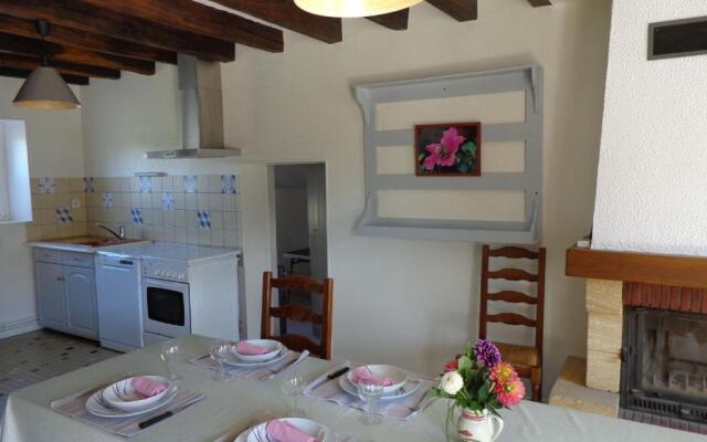 Gîte Jouy-le-Potier, 3 pièces, 4 personnes - FR-1-590-54