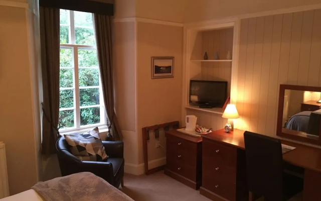 Abbots Brae Hotel