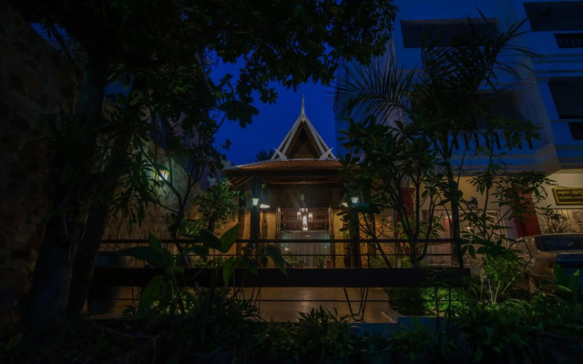 Mekong Angkor Deluxe Hotel