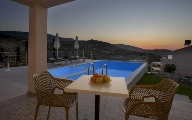 Blue Hills Villas by Estia Purple 1
