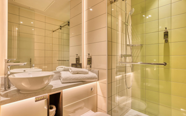 Hub By Premier Inn London - Soho