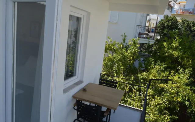 Leonis Hotel
