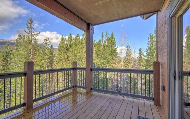 Maggie Point 3 Br condo by RedAwning