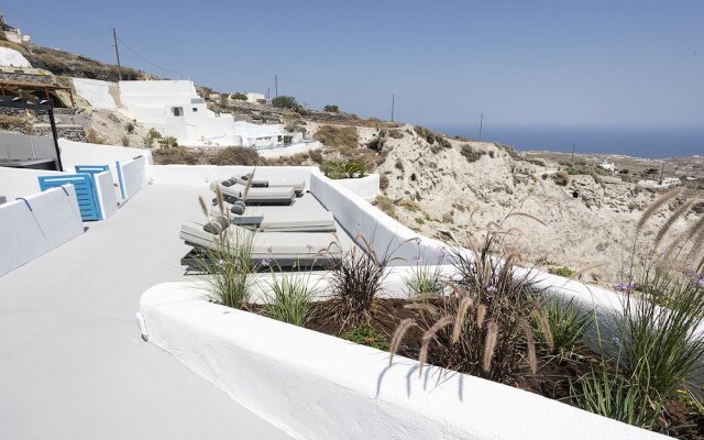 Aristofanis Sunrise Suite