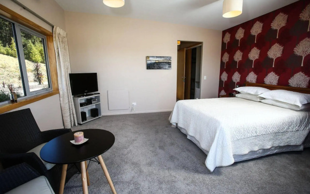 Redvale Ridge B&B