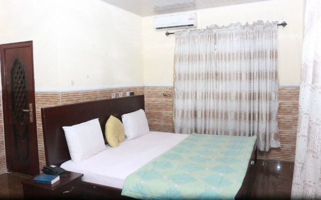 L & L Executive Hotels and Suites