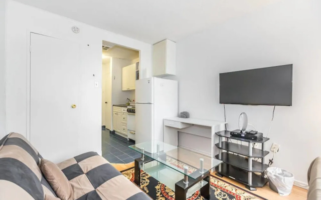 New! Budget Friendly Stay in Downtown