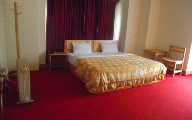 City Hotel