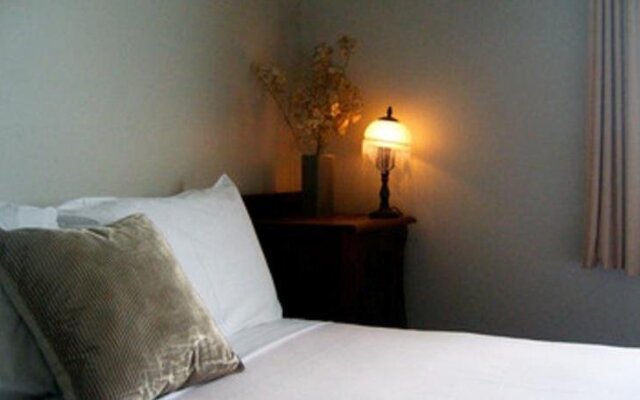The Cecil Guesthouse