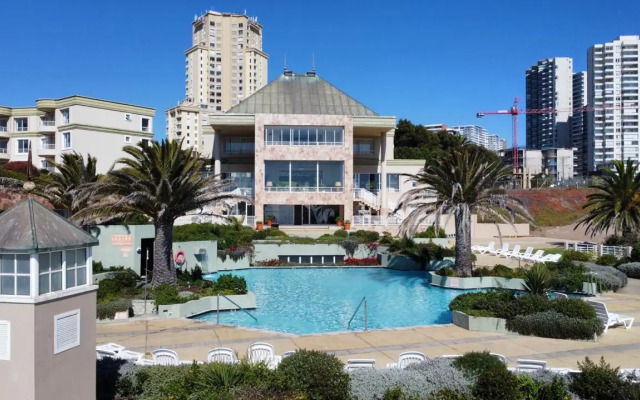 Hippocampus Resort & Club