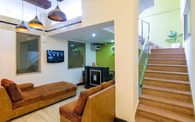 FabHotel Mannat Residency Sec 52