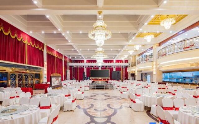 Fuyuan Guobin Hotel