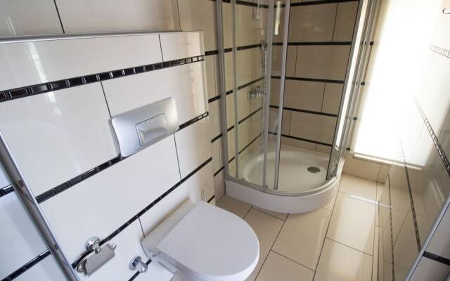 Golf Village Apartment 4