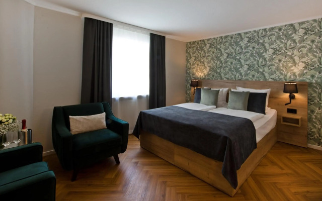 Atrium Hotel Amadeus