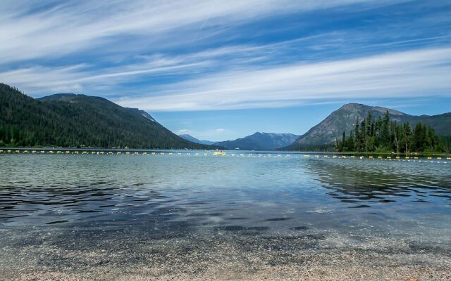 Thyme Out in Lake Wenatchee