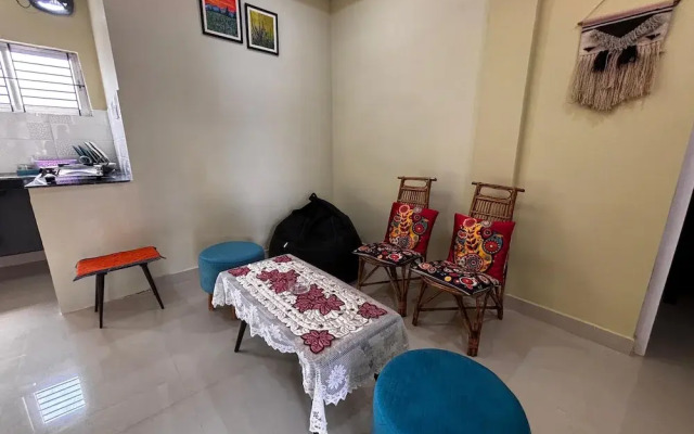 The Gulmohar Inn